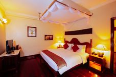 寝室 Savoy Hotel Yangon