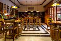 Bar, Cafe and Lounge Savoy Hotel Yangon