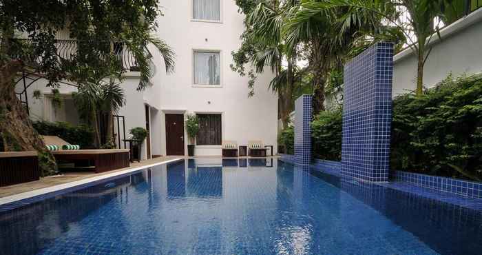 Kolam Renang La Rose Boutique Hotel & Spa