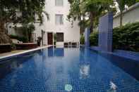 Kolam Renang La Rose Boutique Hotel & Spa