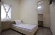 Kamar Tidur 6 Kanggaroo Rebo Residence I FEMALE ONLY