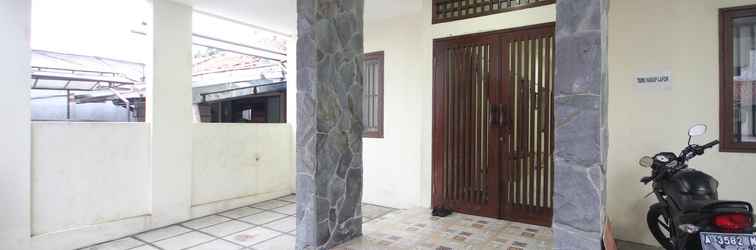 Lobby Kanggaroo Rebo Residence 3