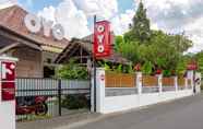 ภายนอกอาคาร 3 OYO 287 Rumah Eyang Near RSUD Kota Yogyakarta