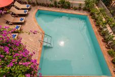 수영장 Five Rose Siem Reap Hostel