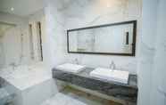 Toilet Kamar 5 Hotel King Star