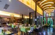 ร้านอาหาร 4 Lynnaya Urban River Resort and Spa