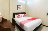 Kamar Tidur SUPER OYO 890 Dewi Fortuna Guest House