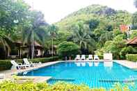 Swimming Pool La Mer Samui Resort