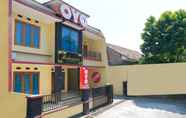 Luar Bangunan 3 OYO 895 Mahameru Residence Near RS Condong Catur