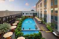 Swimming Pool Radisson Lampung Kedaton