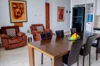 Lobby Dago Suite 3BR+1 Luxury Apartment