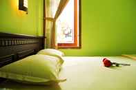 Kamar Tidur Homestay Olly 1 at Kawasan Wisata Batu