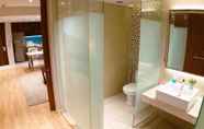 Toilet Kamar 7 Greystone Haus DMajestic 