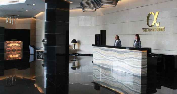 Lobby The Alpha Suites