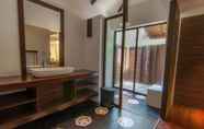 Toilet Kamar 7 Siargao Island Villas