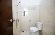 In-room Bathroom 5 Sky Residence Syariah Sunter City 1 Jakarta