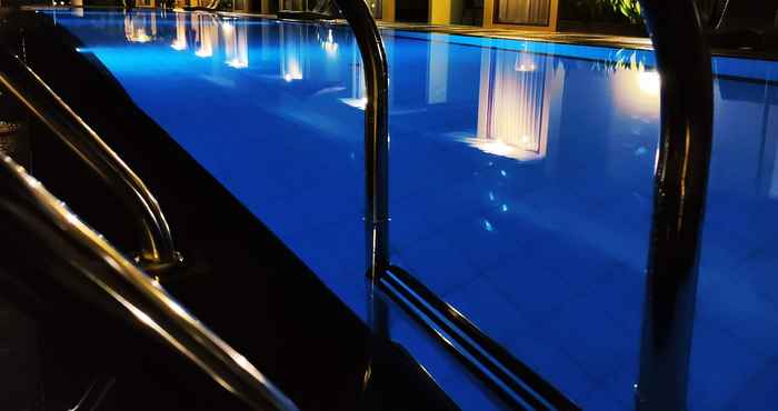 Swimming Pool Belitung Holiday Resort