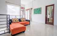 Bar, Kafe, dan Lounge 4 Villa Bless Batu - Three Bedroom