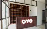 Lobby 4 OYO Life 1436 JJ Sweet Residence