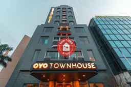 Super OYO Townhouse 1 Hotel Salemba, Rp 277.777