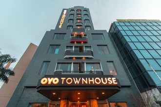 Bangunan 4 Super OYO Townhouse 1 Hotel Salemba