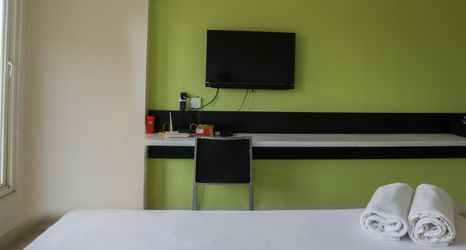 臥室 2 Convenient Studio at Galeri Ciumbuleuit 2 Apartment by Travelio