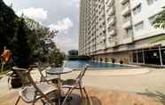 Swimming Pool 2 Convenient Studio at Galeri Ciumbuleuit 2 Apartment by Travelio