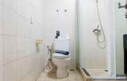 ห้องน้ำภายในห้อง 5 Spacious 3BR Apartment at Sahid Sudirman Residence