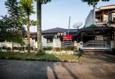 外観 2 OYO 552 Raz House