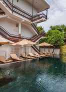 SWIMMING_POOL Salasara Hotel