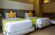 Lainnya 4 Camaya Sands Plaza Hotel