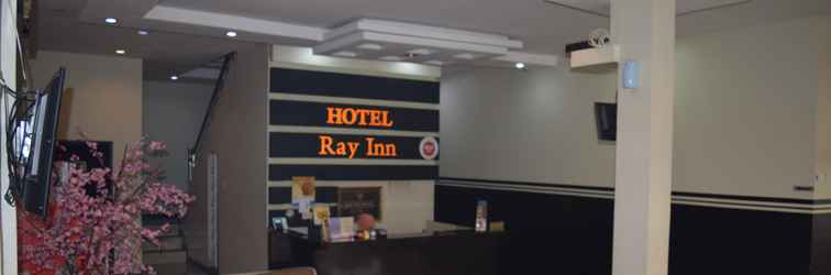Lobby Ray Inn Hotel