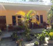 Exterior 6 Umbu Dhigo Homestay Waingapu