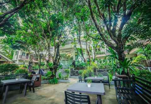 ร้านอาหาร Villa Esmeralda Bryan's Resort Hotel and Restaurant 