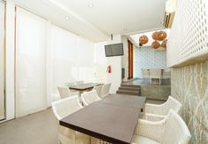 Common Space 4 OYO 216 Elinoki Guest House