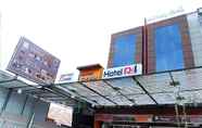 Luar Bangunan 3 OYO 861 R Four Hotel