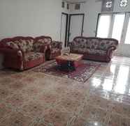 Lobi 5 Mutiara syariah homestay