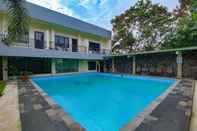 Swimming Pool Griya 14 by WidjoyoRahayu