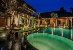 Swimming Pool 2 Lumbung Jaya Guest House