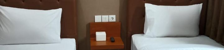Kamar Tidur 4 Mr J Suites Hotel Tegal