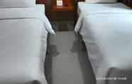 Kamar Tidur 4 Mr J Suites Hotel Tegal