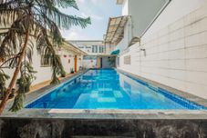 泳池 Super OYO Collection O 818 Micasa Residence