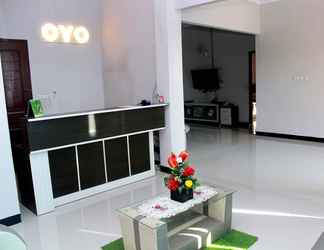 Lobby 2 OYO 783 Grand Mentari Guest House