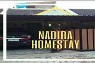 ภายนอกอาคาร Nadira Homestay