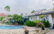 Bangunan 2 OYO 803 Toetie Hotel