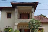 Bên ngoài Jogja Homestay 761 & 765