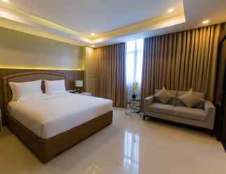 Bedroom 2 Iloilo Gateway Hotel and Suites