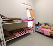 Bilik Tidur 7 Villa Emerald H1 by N2K