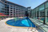 Swimming Pool Regal Airport Hotel