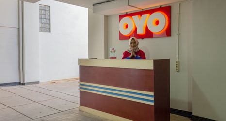 大堂 2 OYO 737 Kamar Keluarga Mahkota 8 Near Rs Bhayangkara